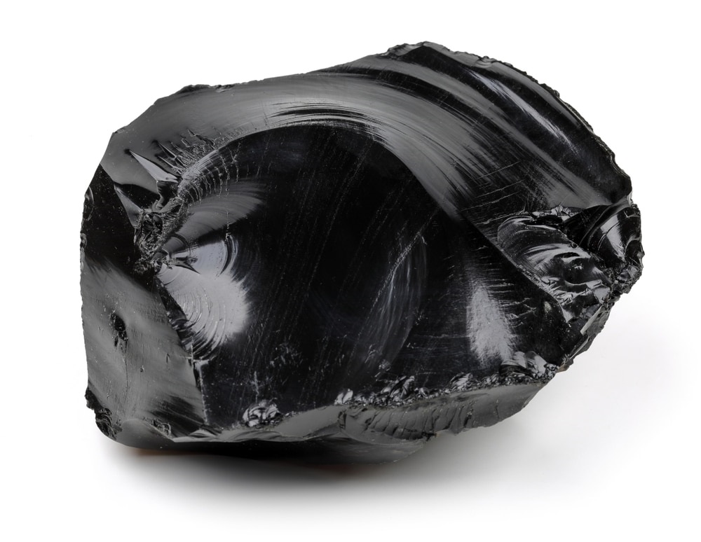 Đá obsidian là gì? cách phân biệt và ý nghĩa phong thủy của đá obsidian