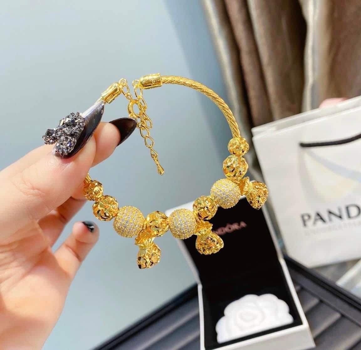 HÌNH THẬT] Vòng Tay Nữ Pandora Nhiều Charm - HL03053169 - Đủ Size Bền Màu  Đeo ĐI Tiệc Sang Trọng | Lazada.vn